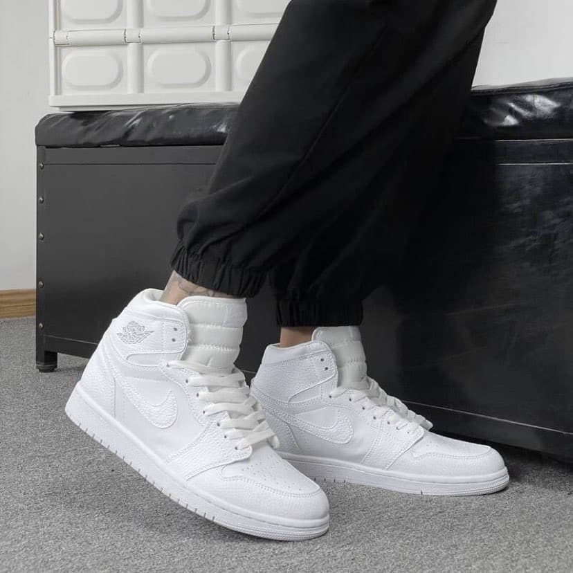 Jordan Air Jordan 1 mid "triple white" - фото покупателя Леонид