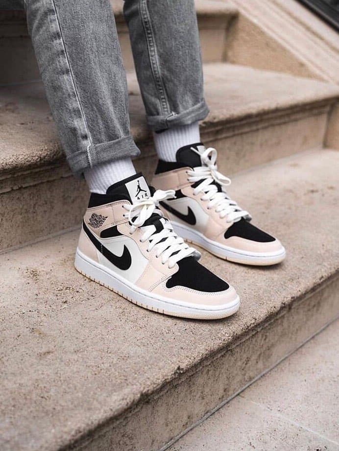 Jordan Air Jordan 1 mid "barely orange" - photo of buyer Евгений