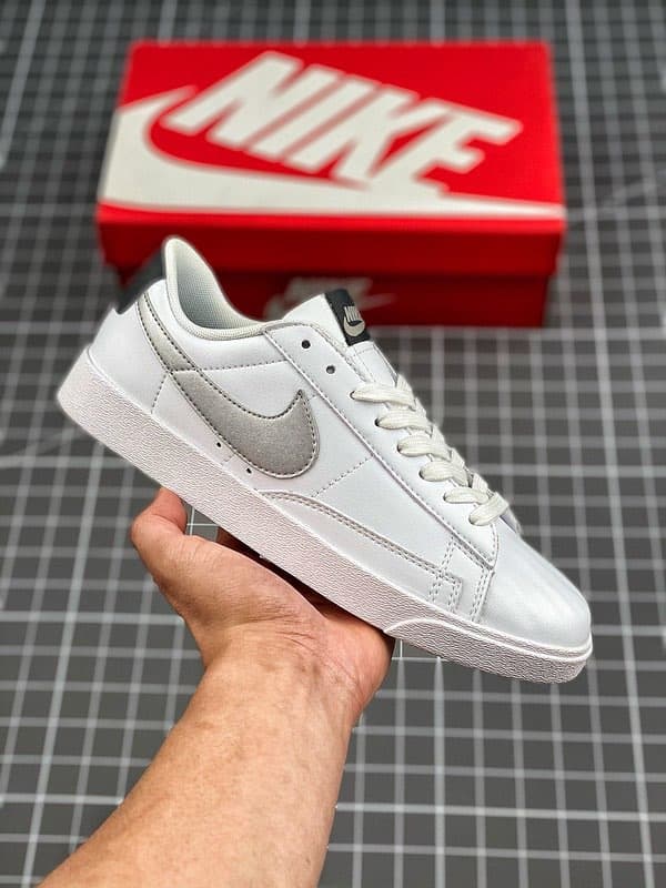 Nike Blazer Low LE 'White Metallic Silver' - photo of buyer Валерия