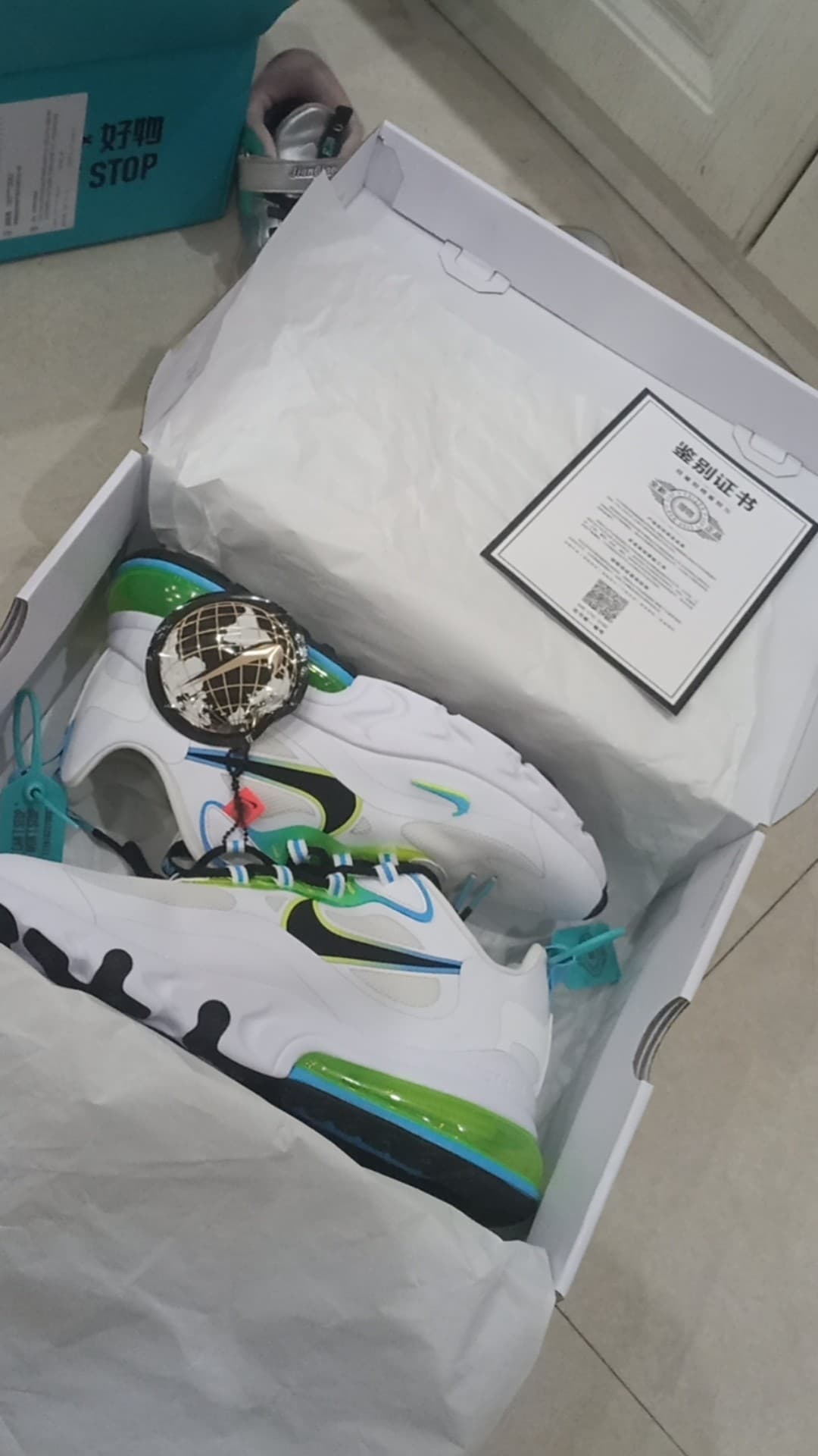 Nike Air Max 270 React Worldwide Pack - фото покупателя Константин