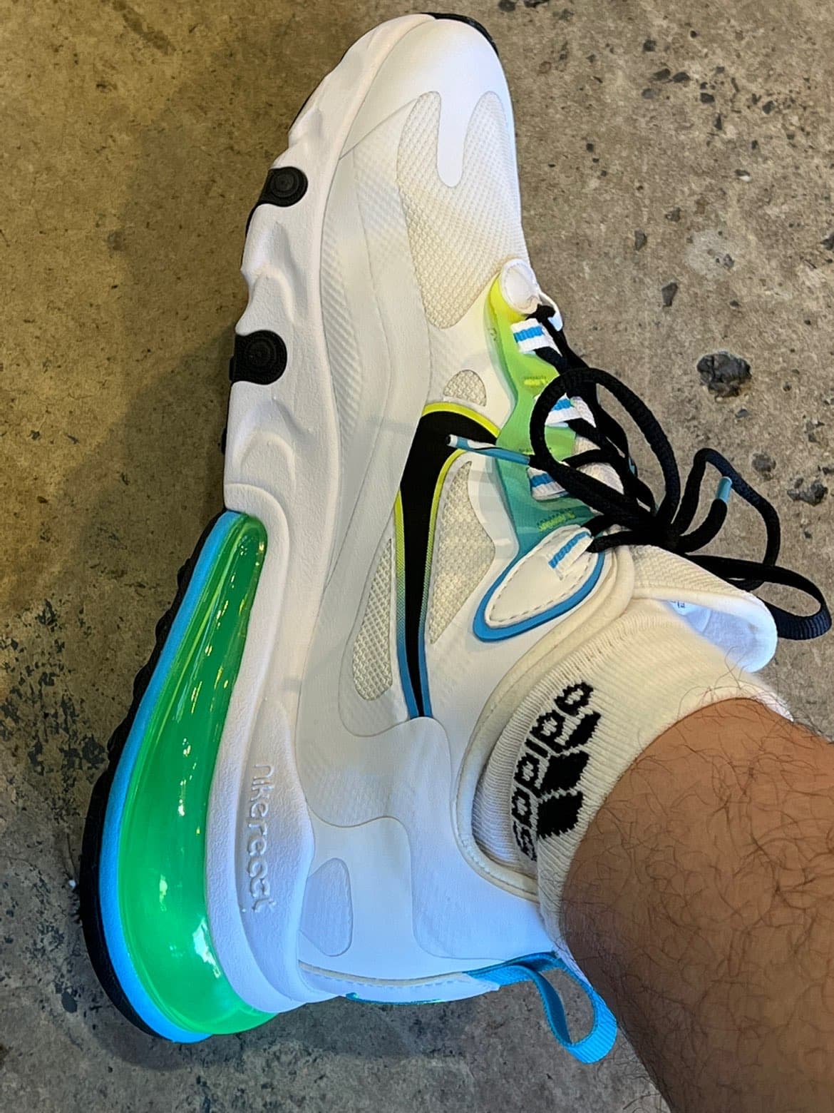 Nike Air Max 270 React Worldwide Pack - фото покупателя Роман