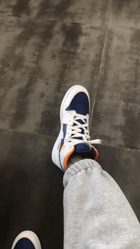 Jordan Air Jordan 1 Mid GS White Laser Orange Deep Royal Blue - фото покупателя Александр