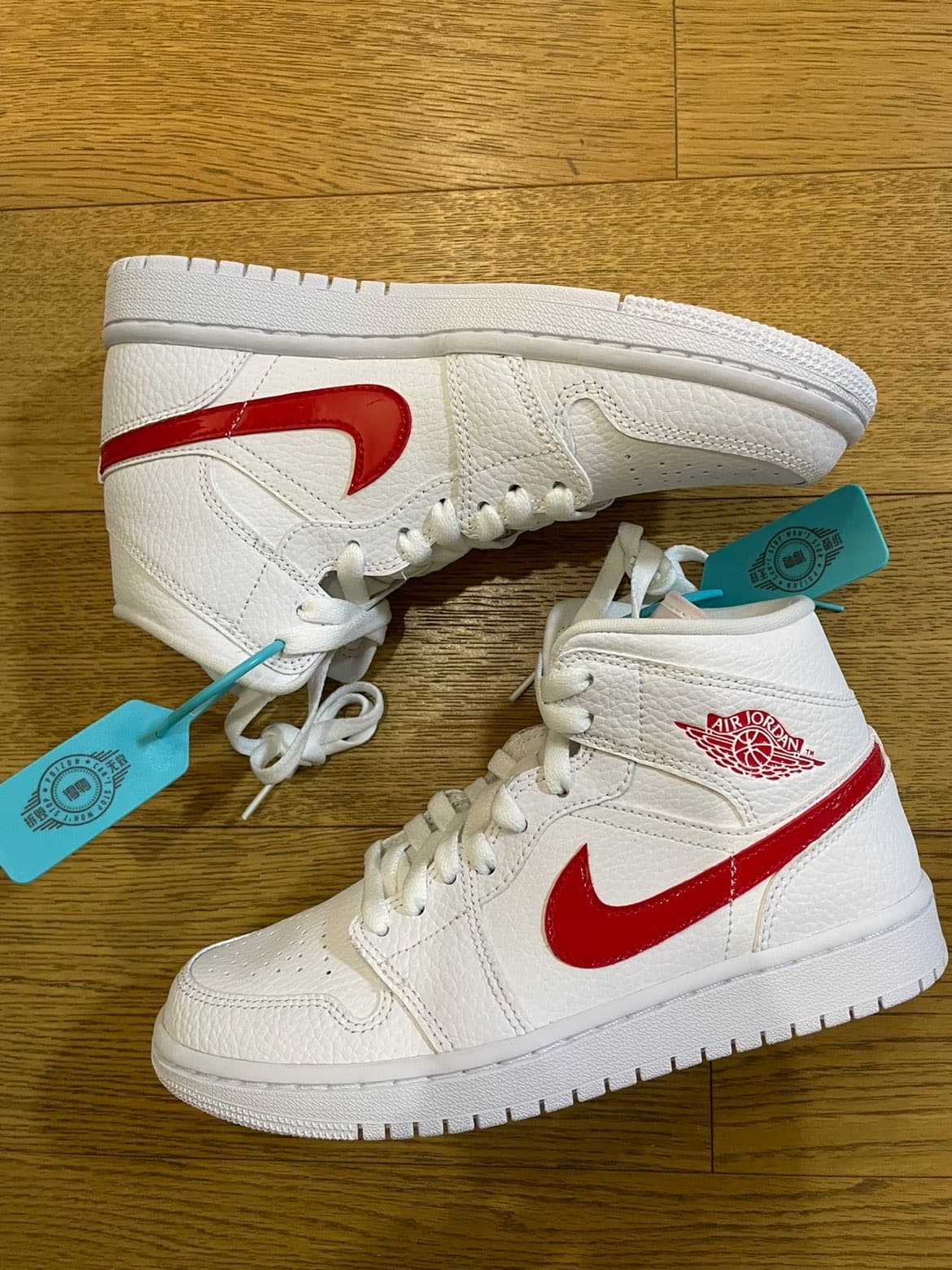 Jordan Air Jordan 1 Mid White University Red - фото покупателя Инна