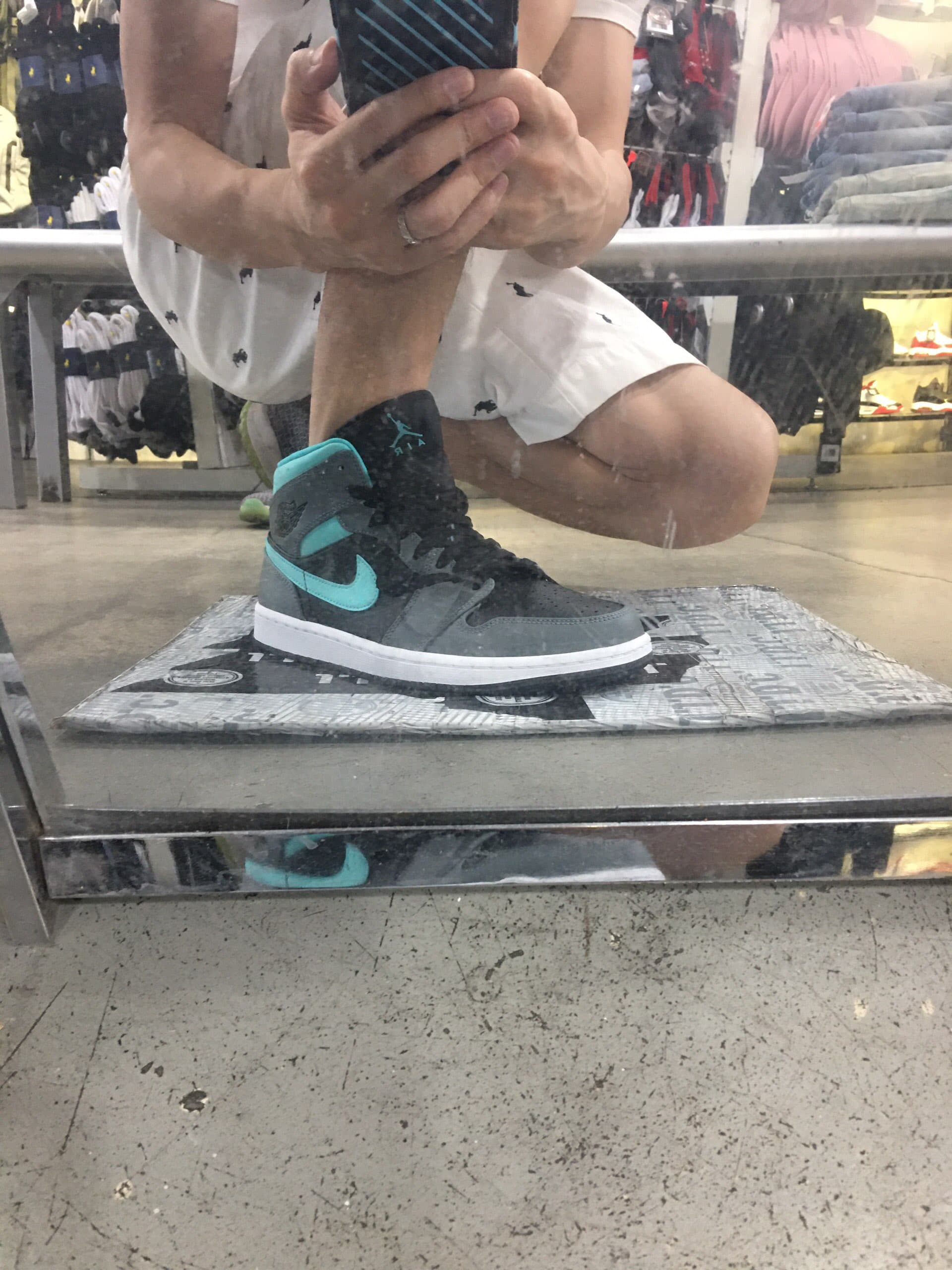 Jordan Air Jordan 1 Mid - фото покупателя Юра