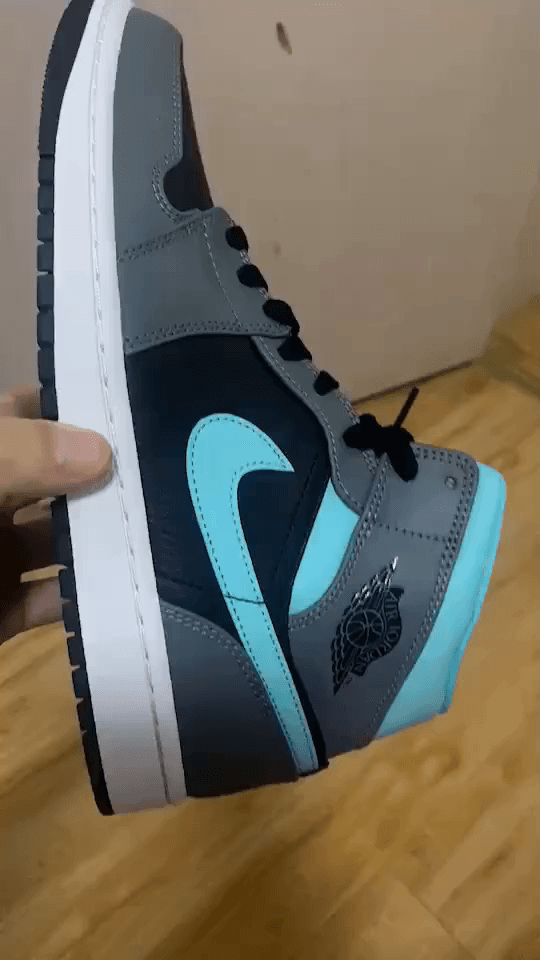 Jordan Air Jordan 1 Mid - фото покупателя Юра