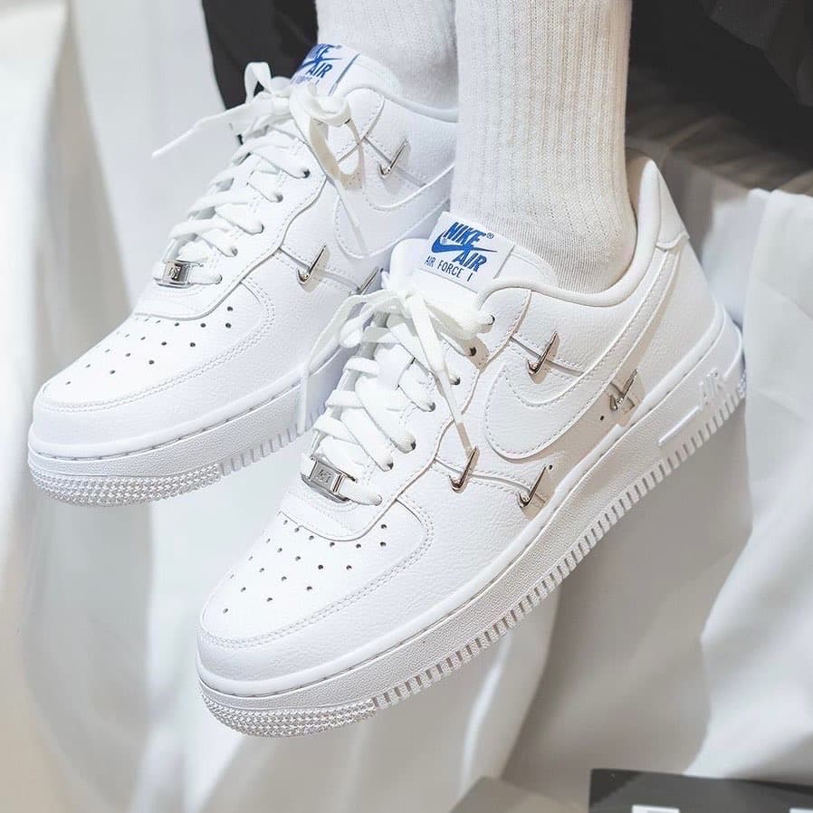 Nike Air Force 1 07 LX "Chrome Luxe" - фото покупателя Вера