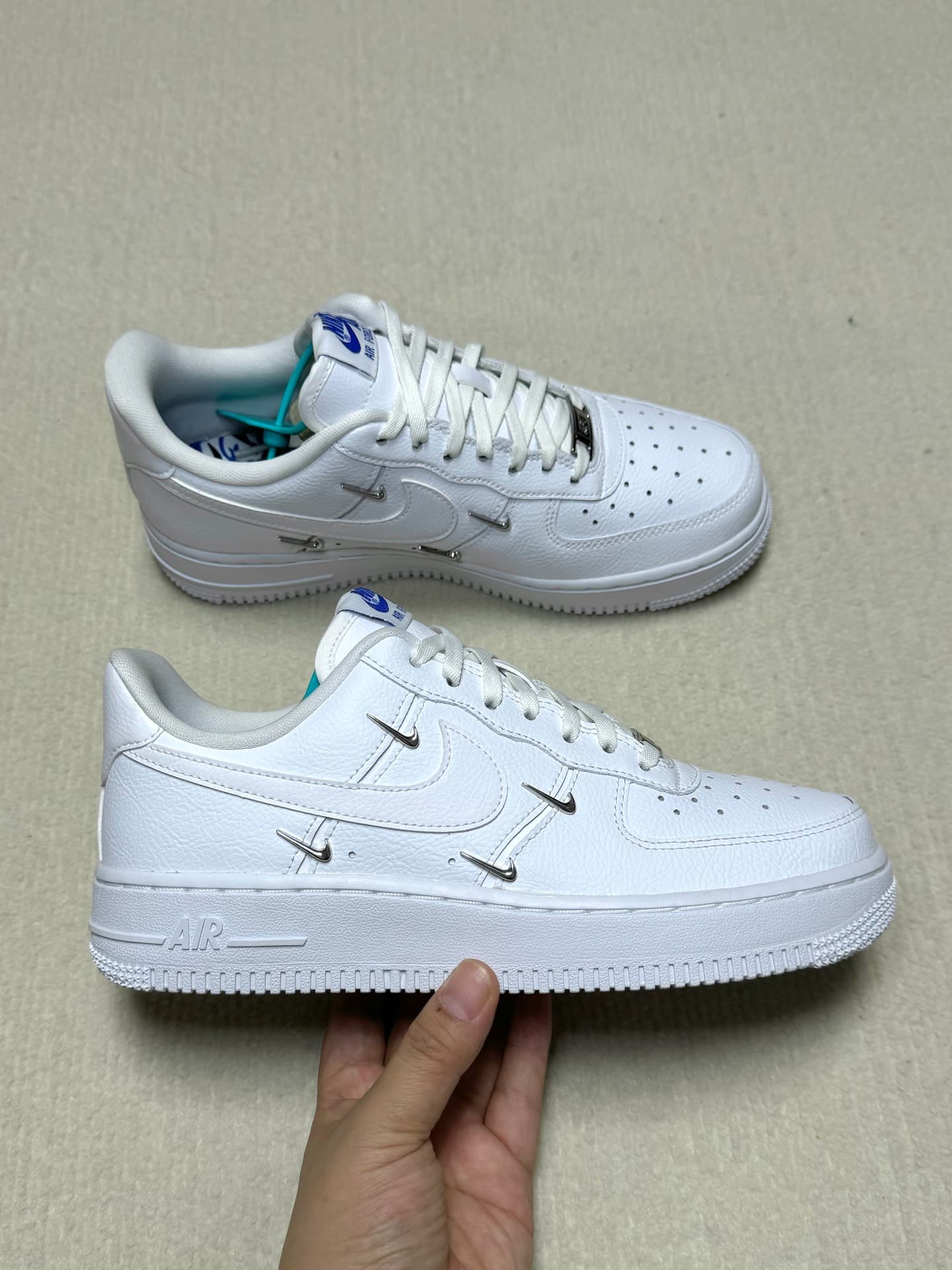 Nike Air Force 1 07 LX "Chrome Luxe" - фото покупателя Александр