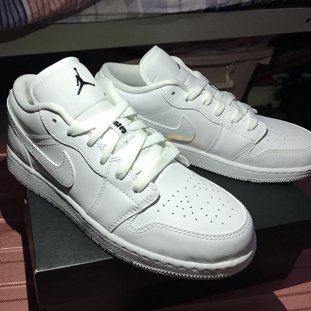 Jordan Air Jordan 1 Low white - фото покупателя Татьяна