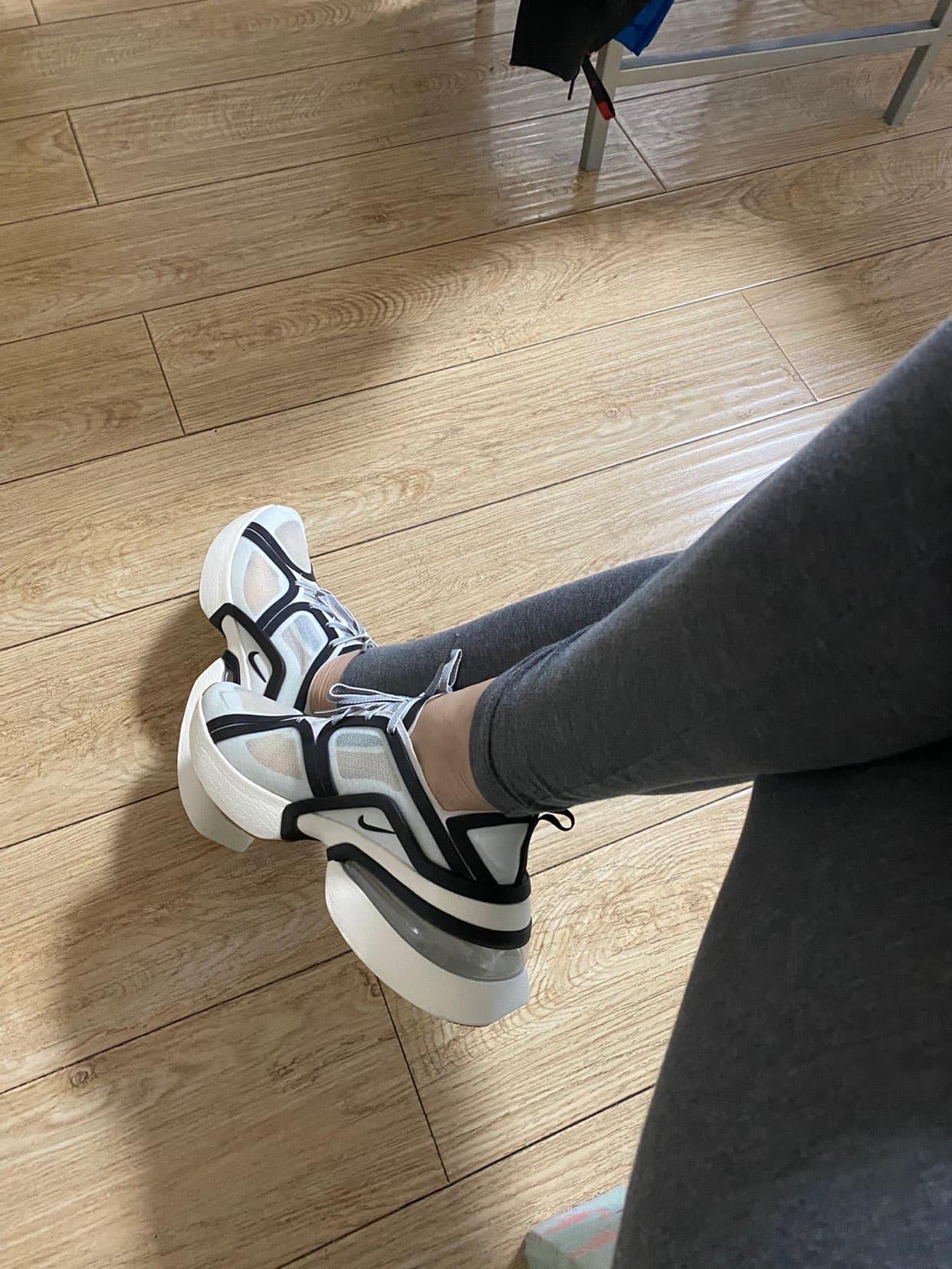 Nike Air Max 270 XX White/Pale Ivory/Gum Medium Brown/Black - фото покупателя Настя