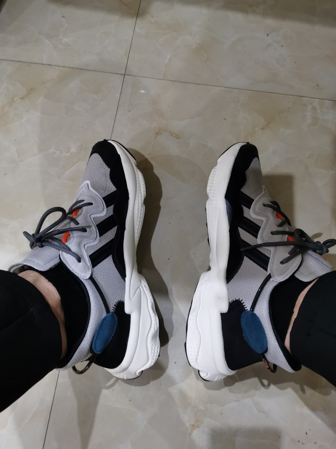 adidas originals Ozweego Grey Utility Green - фото покупателя Алина