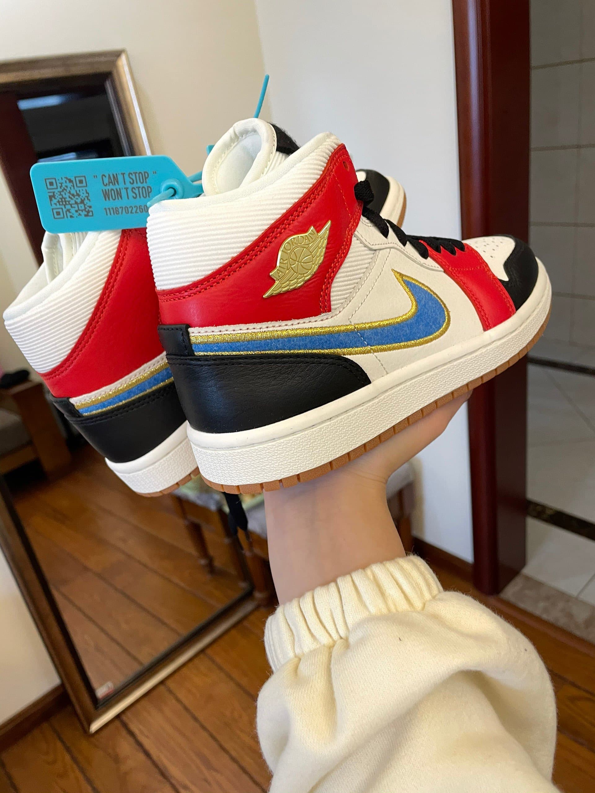 Jordan Air Jordan 1 Mid Let(Her)Man - photo of buyer Максим