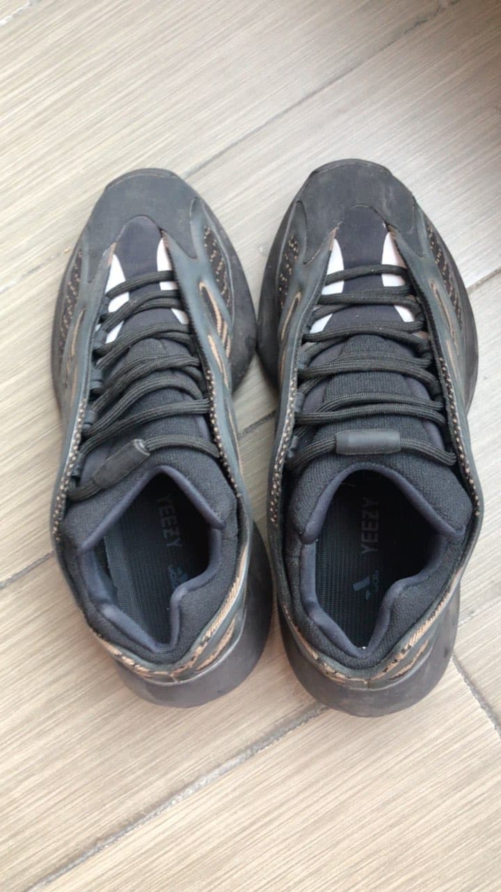 adidas originals Yeezy boost 700 V3 "Clay Brown" - фото покупателя Полина