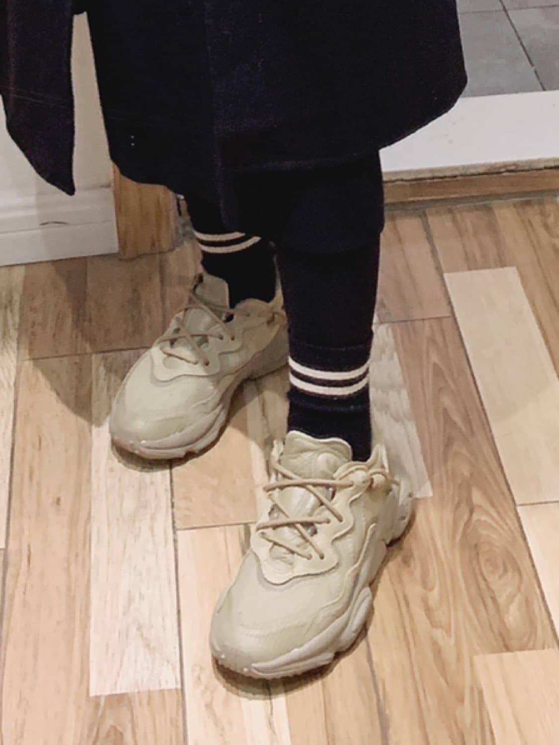 adidas originals Ozweego Sports Casual Khaki Brown - фото покупателя Марина