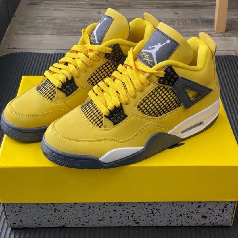 Jordan Air Jordan 4 retro "tour yellow" 2021 - фото покупателя Ксения