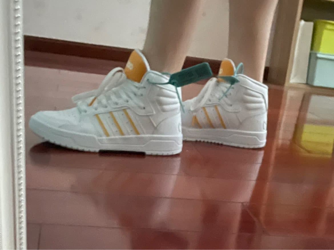 x adidas neo Entrap Mid - photo of buyer Лилия