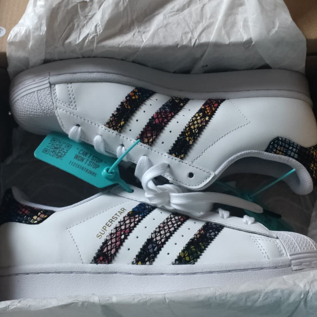 adidas originals Superstar W FTWWHT/CBLACK/RED - фото покупателя Мария