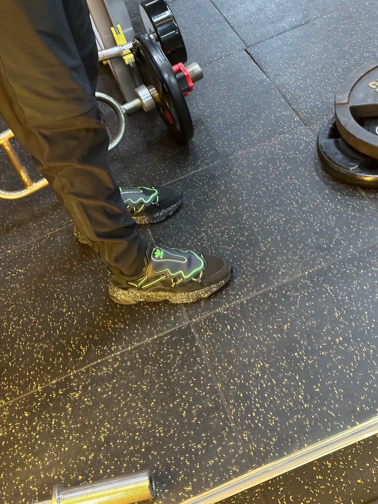 adidas originals Ozweego Black Solar Green Core-Black - фото покупателя Софья