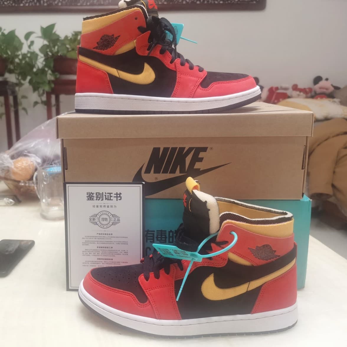Jordan Air Jordan 1 zoom air cmft "chile red" - фото покупателя Влад