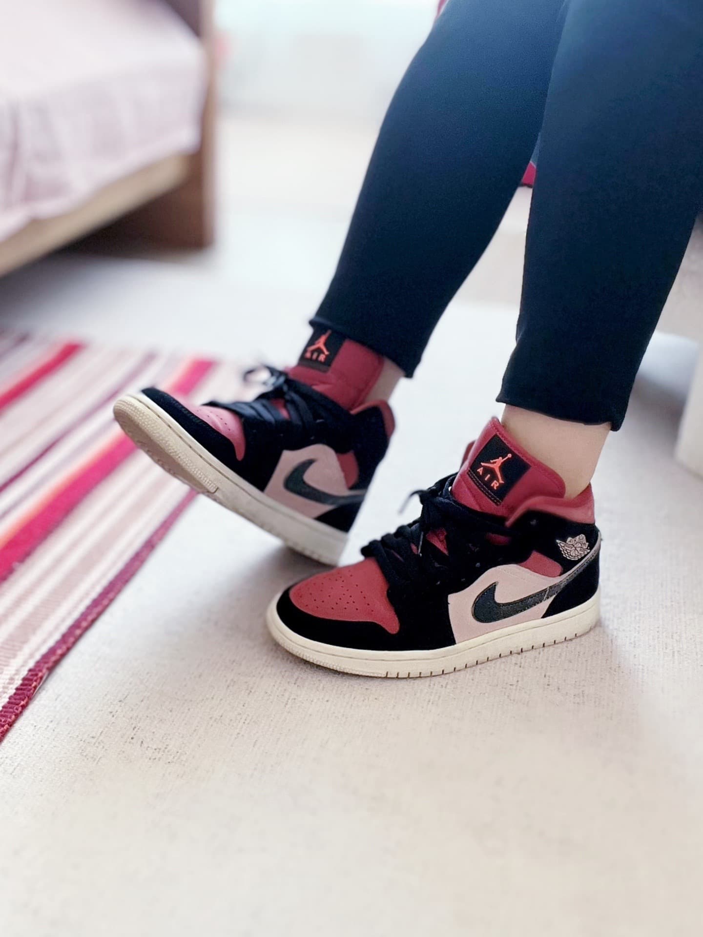 Jordan Air Jordan 1 mid - photo of buyer Кристина