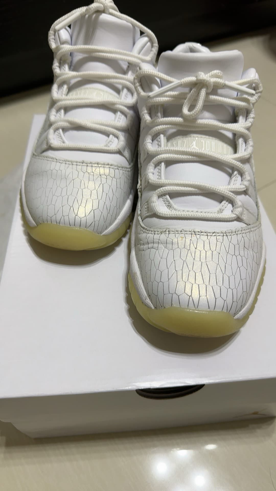 Jordan Air Jordan 11 Low - фото покупателя Лев