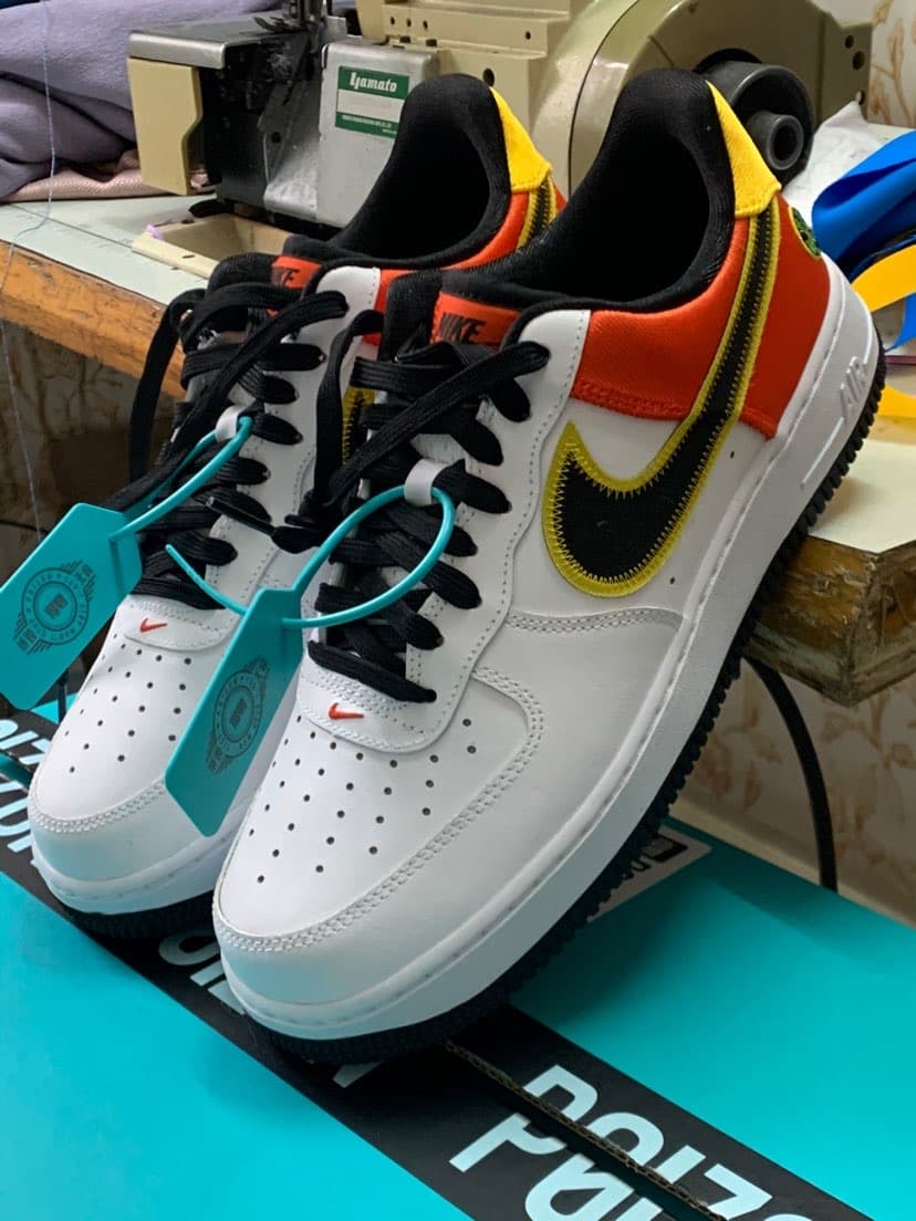 Nike Air Force 1 LV8 "raygun" - фото покупателя Лида