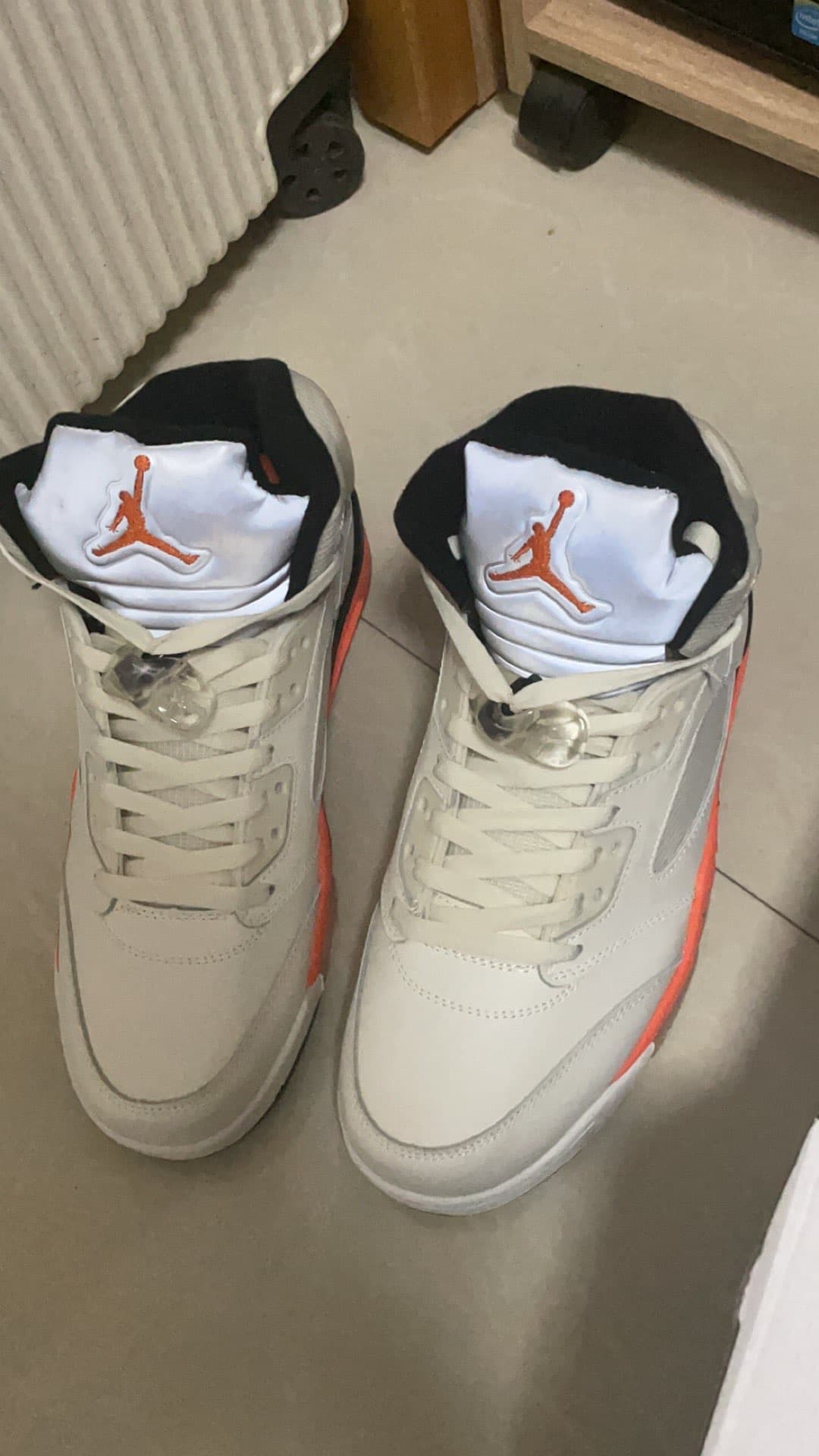 Jordan Air Jordan 5 retro "orange blaze" - фото покупателя Лев
