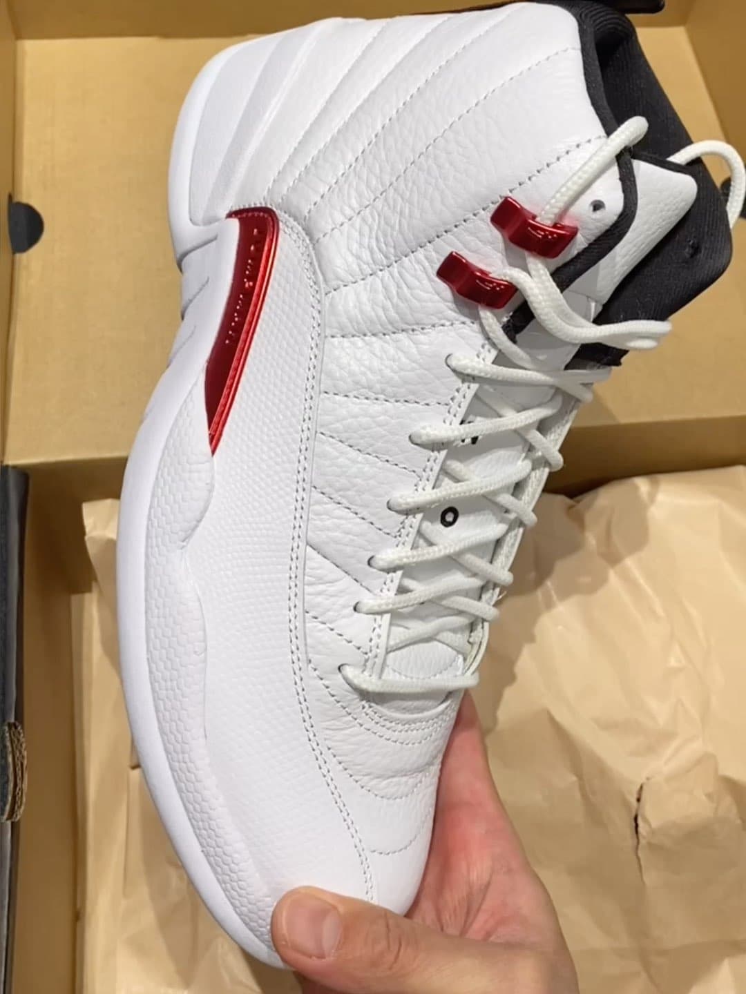 Jordan Air Jordan 12 retro "twist" 2021 - фото покупателя Женя