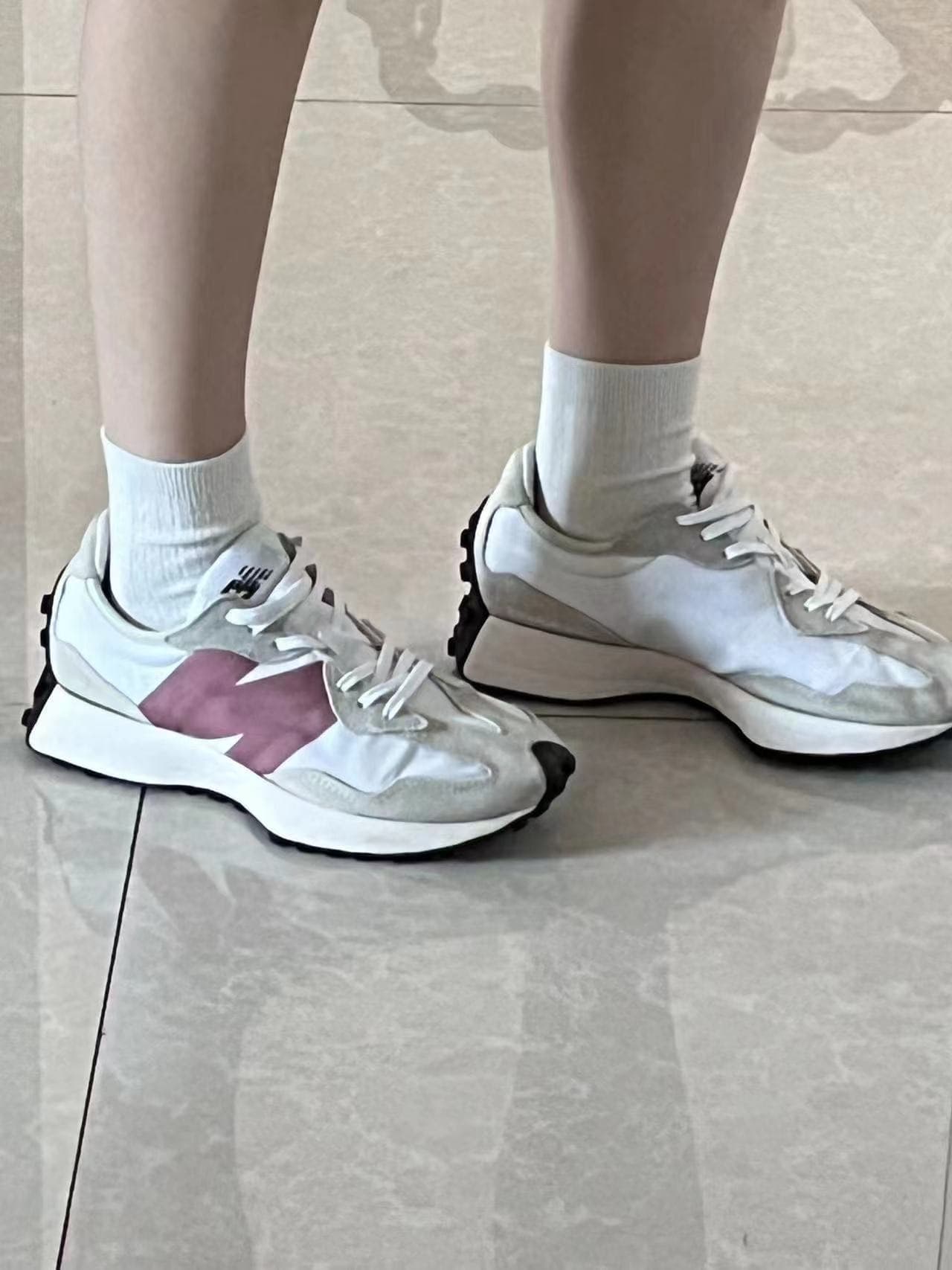 New Balance 327 Light Grey Rose (полнота: B) - фото покупателя Евгения