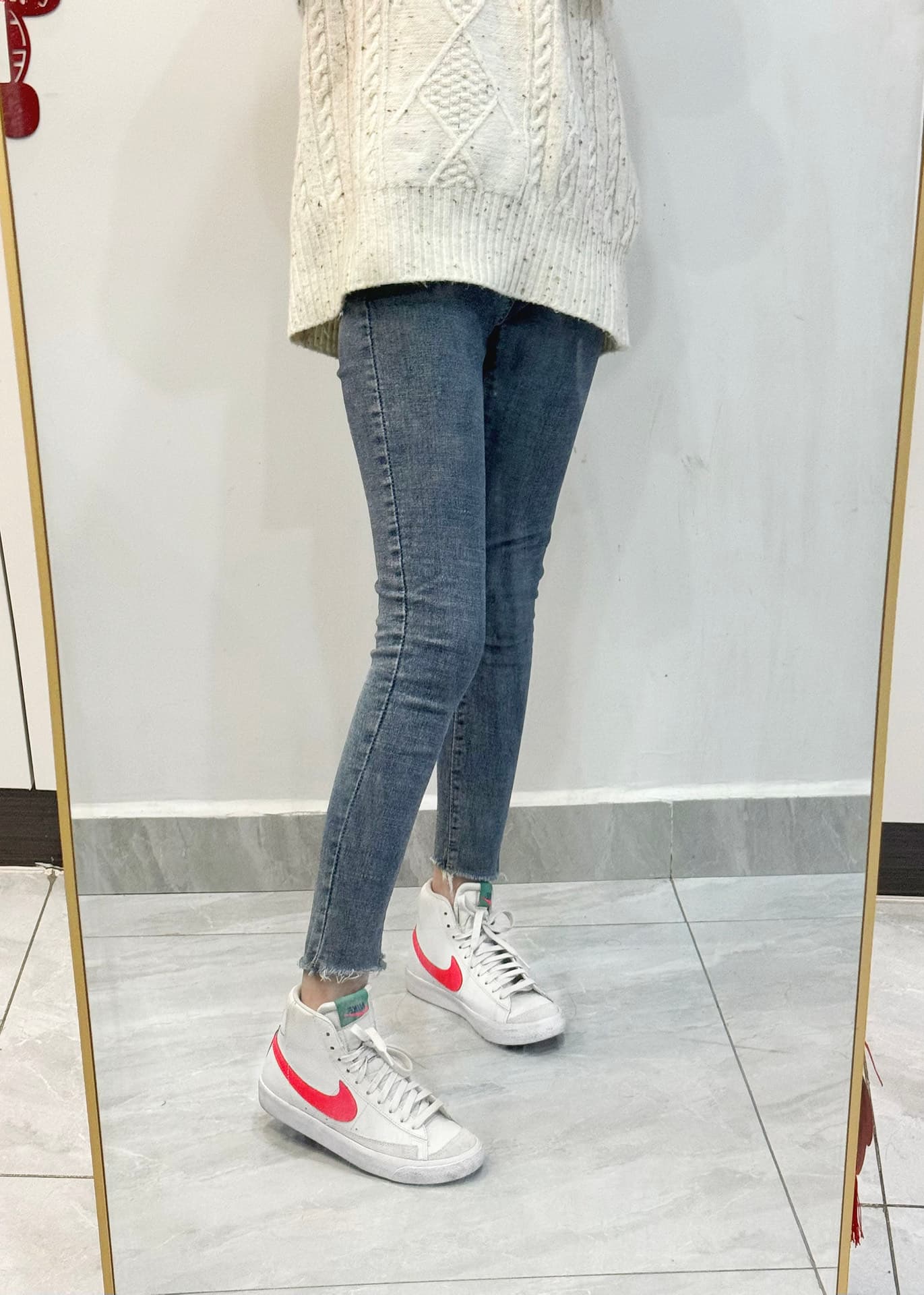 Nike Blazer Mid '77 GS Platinum Tint Bright Crimson Red Grey - фото покупателя Вика