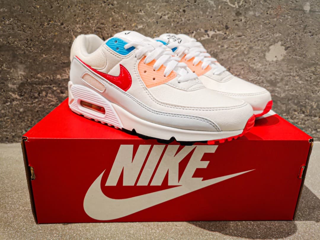 Nike Air Max 90 "The Future is in the Air" - фото покупателя Игорь