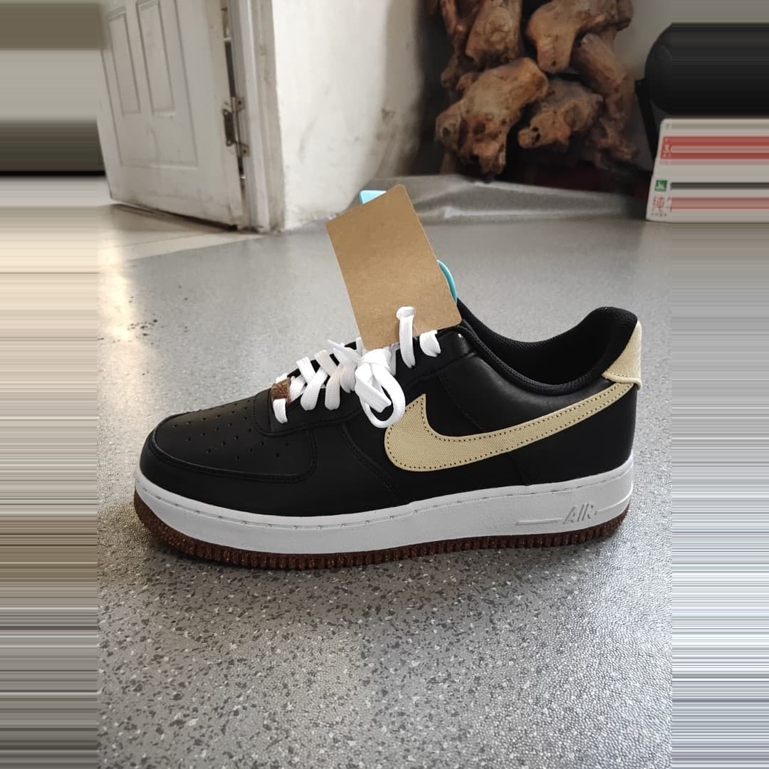 Nike Air Force 1 07 LV8 "Pomegranate" - фото покупателя Дима