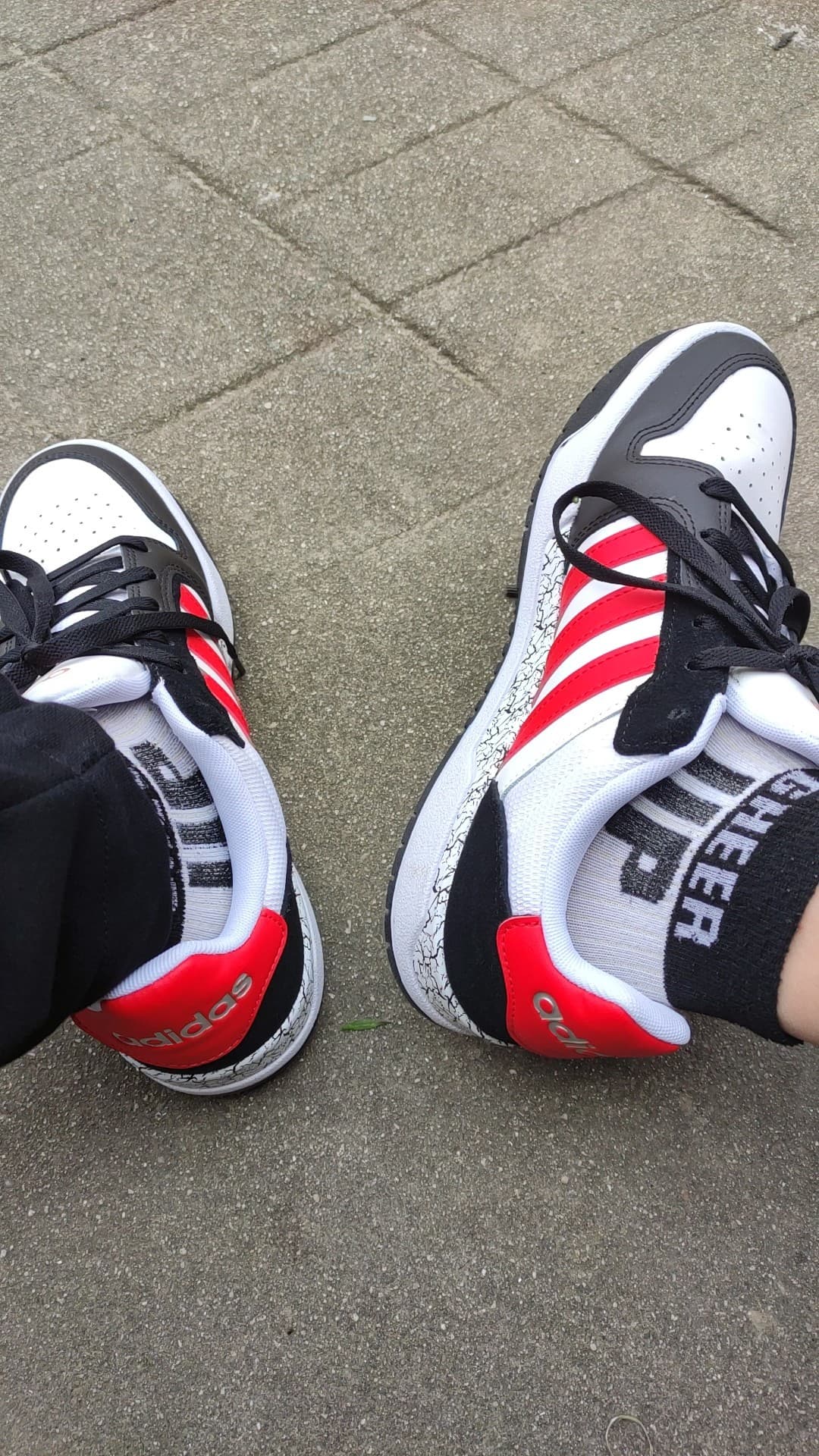 adidas neo Entrap White Vivid Red Cloud-White Solar-Red - фото покупателя Георгий