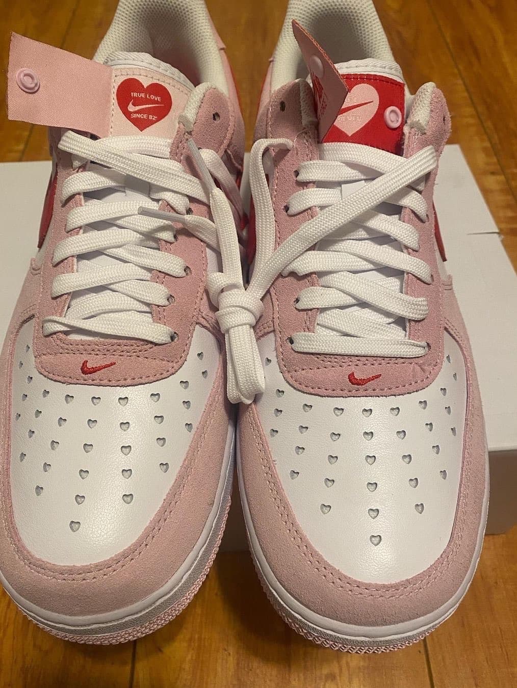 Nike Air Force 1 07 qs "valentine's day" - фото покупателя Алексей