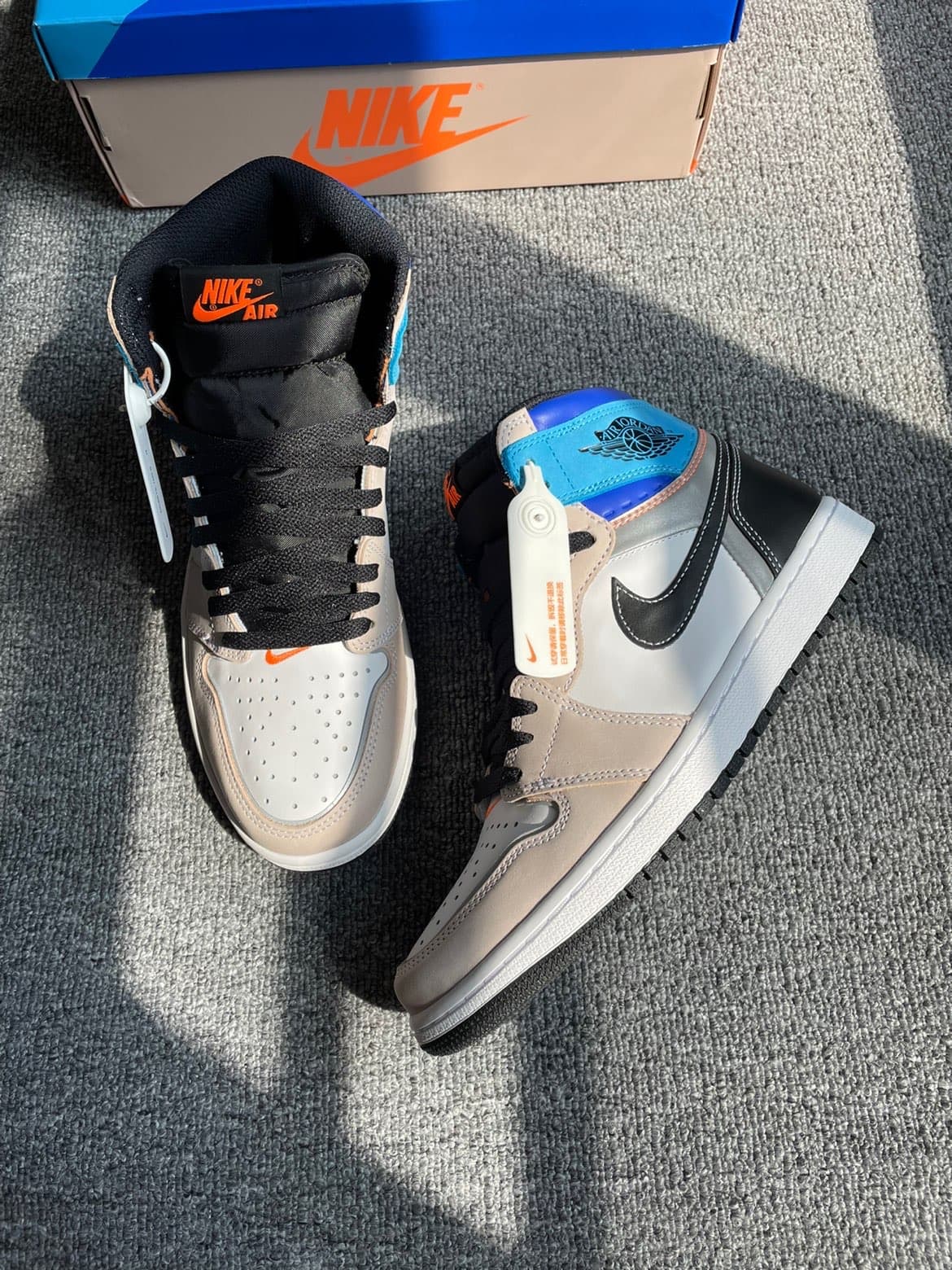 Jordan Air Jordan 1 Retro High OG "Prototype" - фото покупателя Екатерина