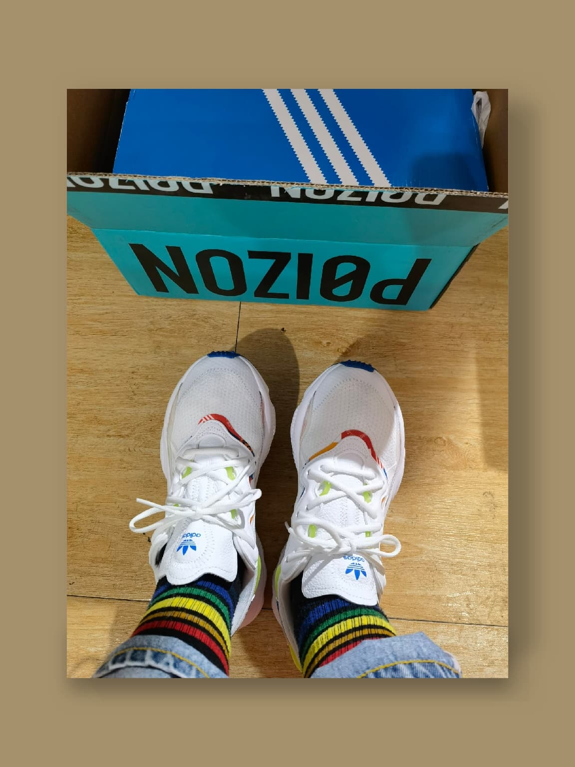 adidas originals Ozweego "White Blue Red" - фото покупателя Дима