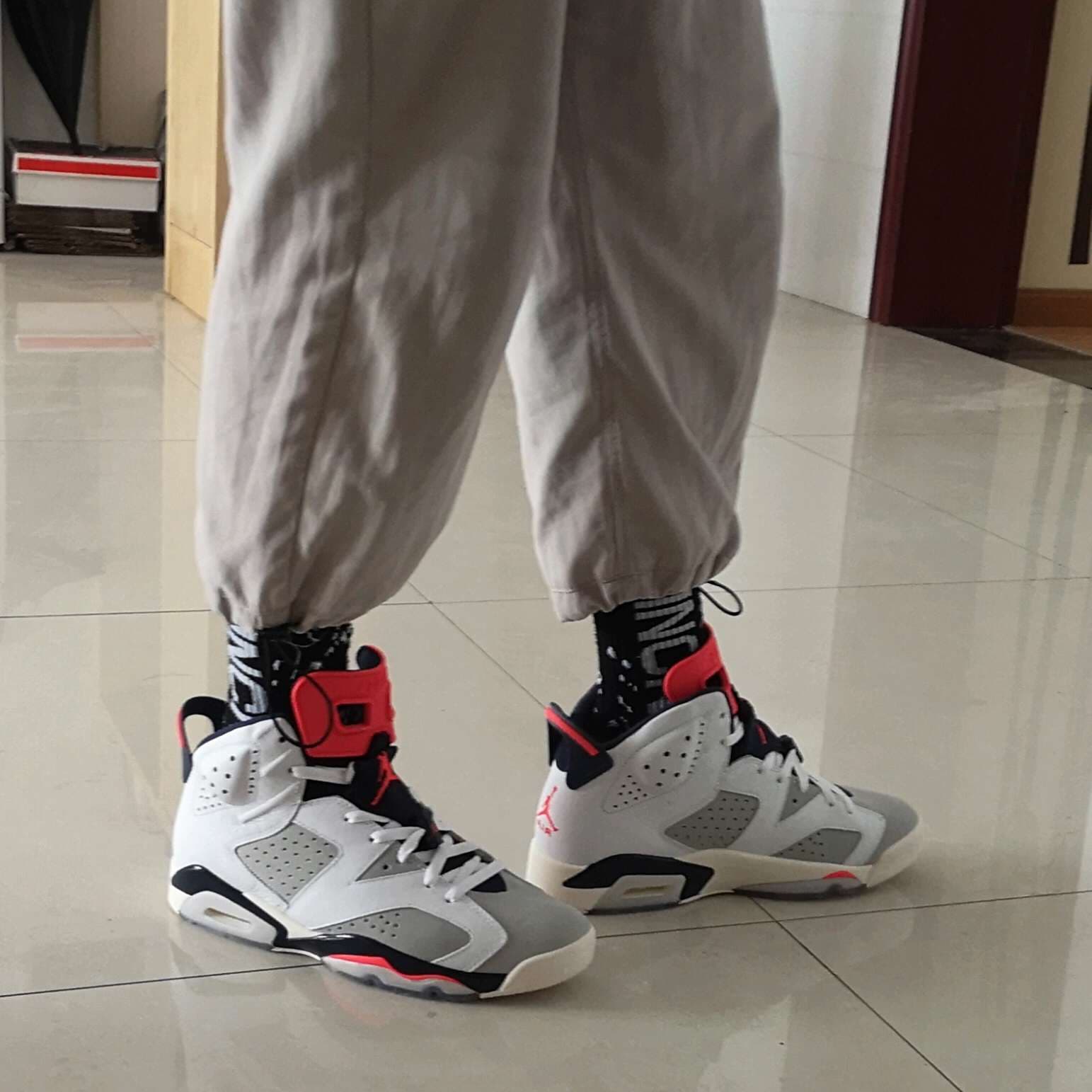 Jordan Air Jordan 6 retro tinker - фото покупателя Никита