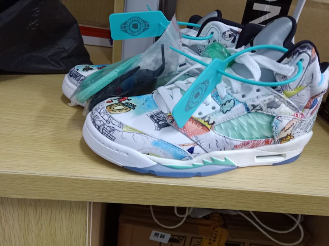 Jordan Air Jordan 5 Retro Wings - фото покупателя Галя