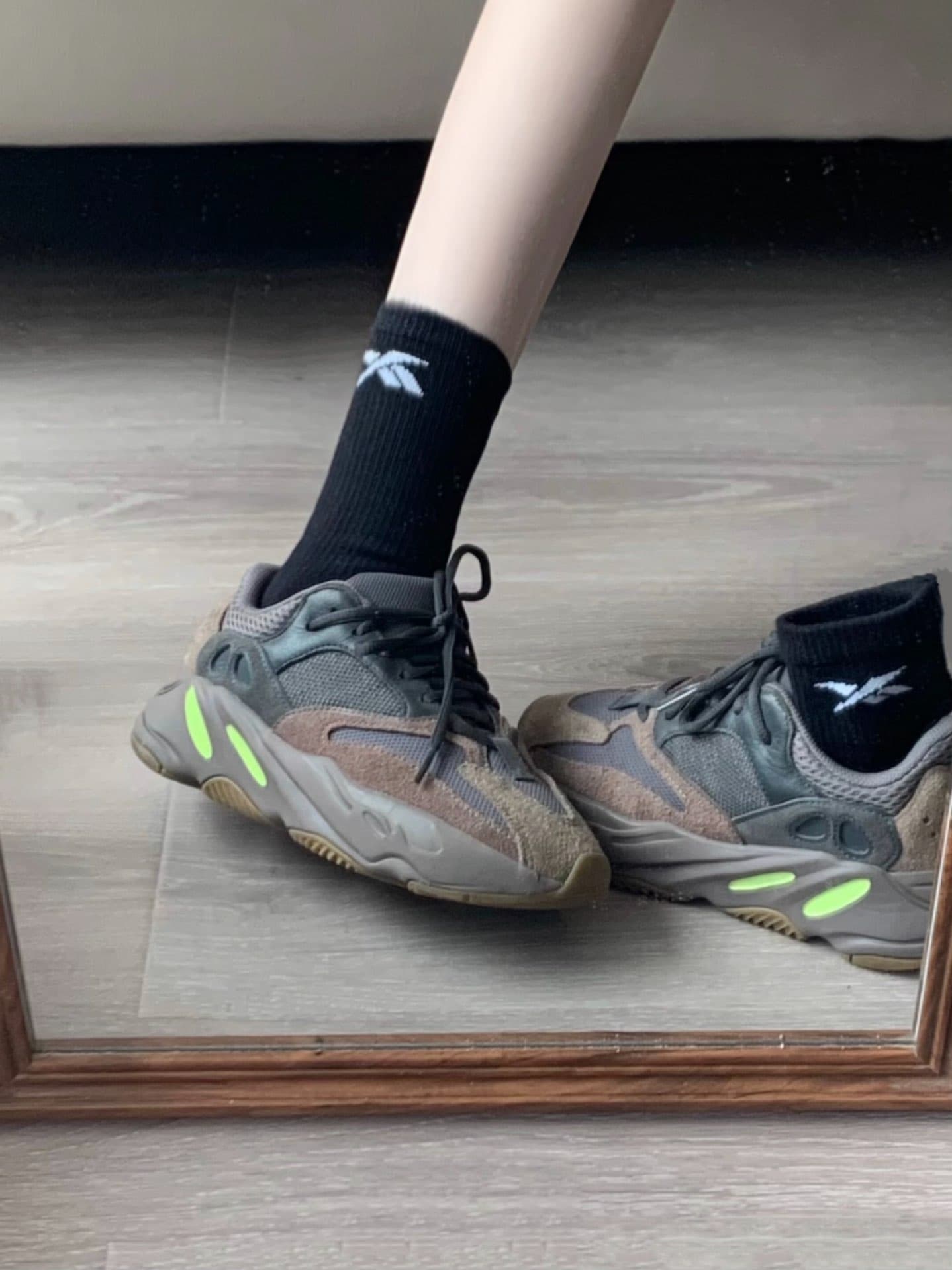 adidas originals Yeezy boost 700 Mauve - фото покупателя Светлана