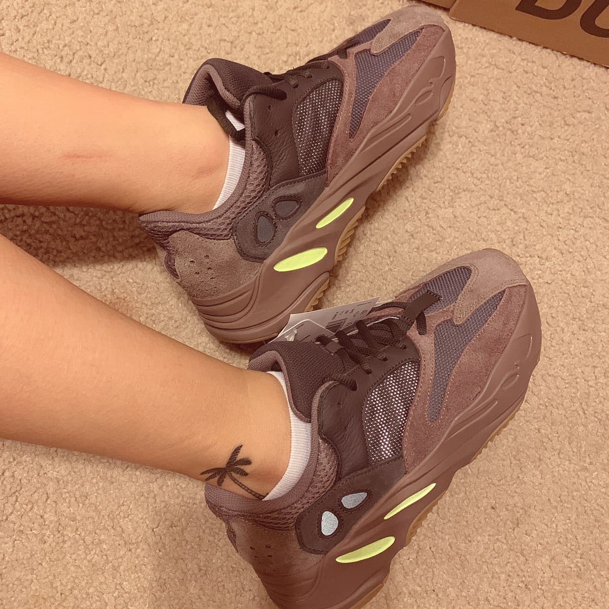 adidas originals Yeezy boost 700 Mauve - фото покупателя Галина