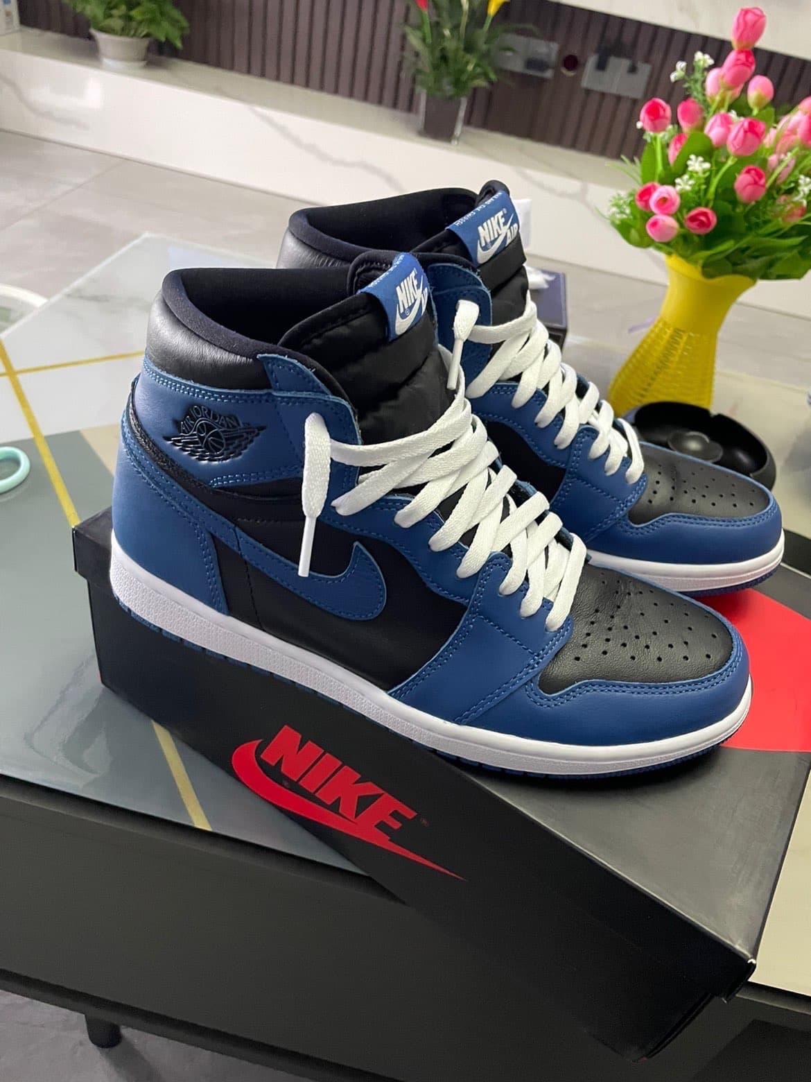 Air Jordan 1 retro high og "dark marina blue" - фото покупателя Оля