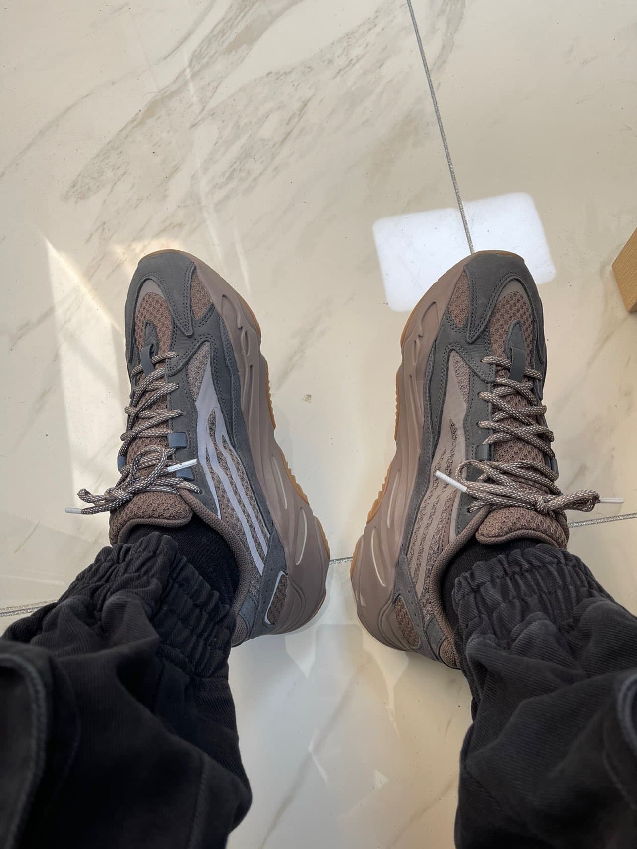 adidas originals Yeezy boost 700 V2 Mauve - фото покупателя Валентин