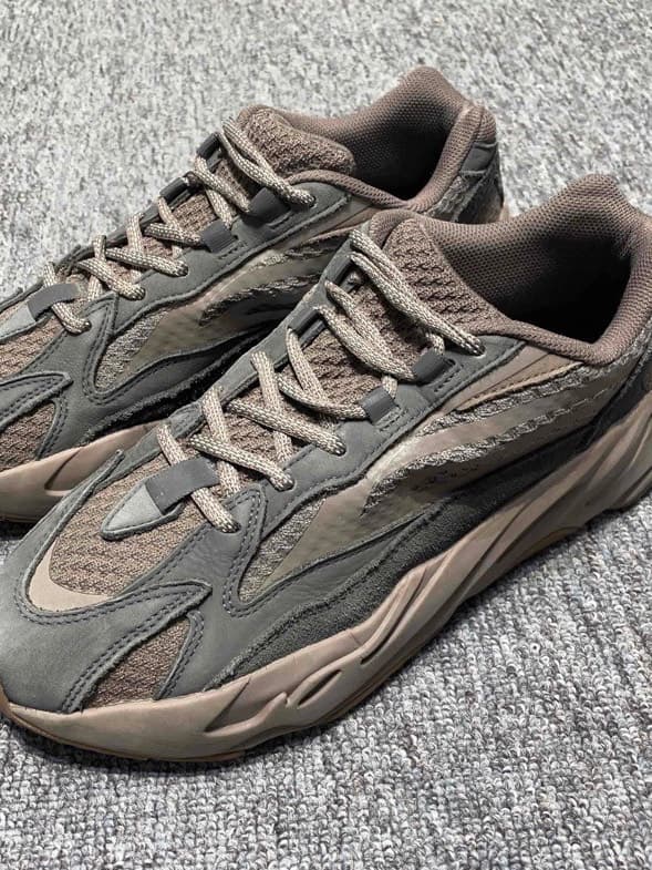 adidas originals Yeezy boost 700 V2 Mauve - фото покупателя Иван