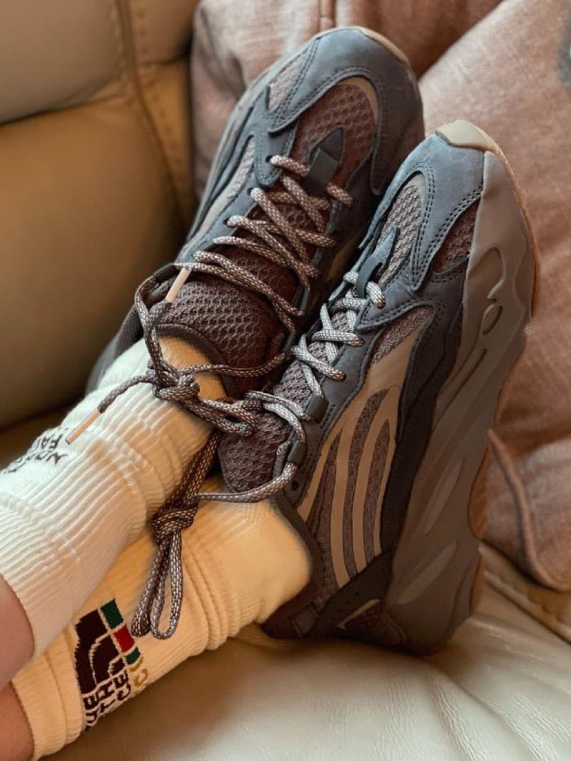 adidas originals Yeezy boost 700 V2 Mauve - фото покупателя Галя