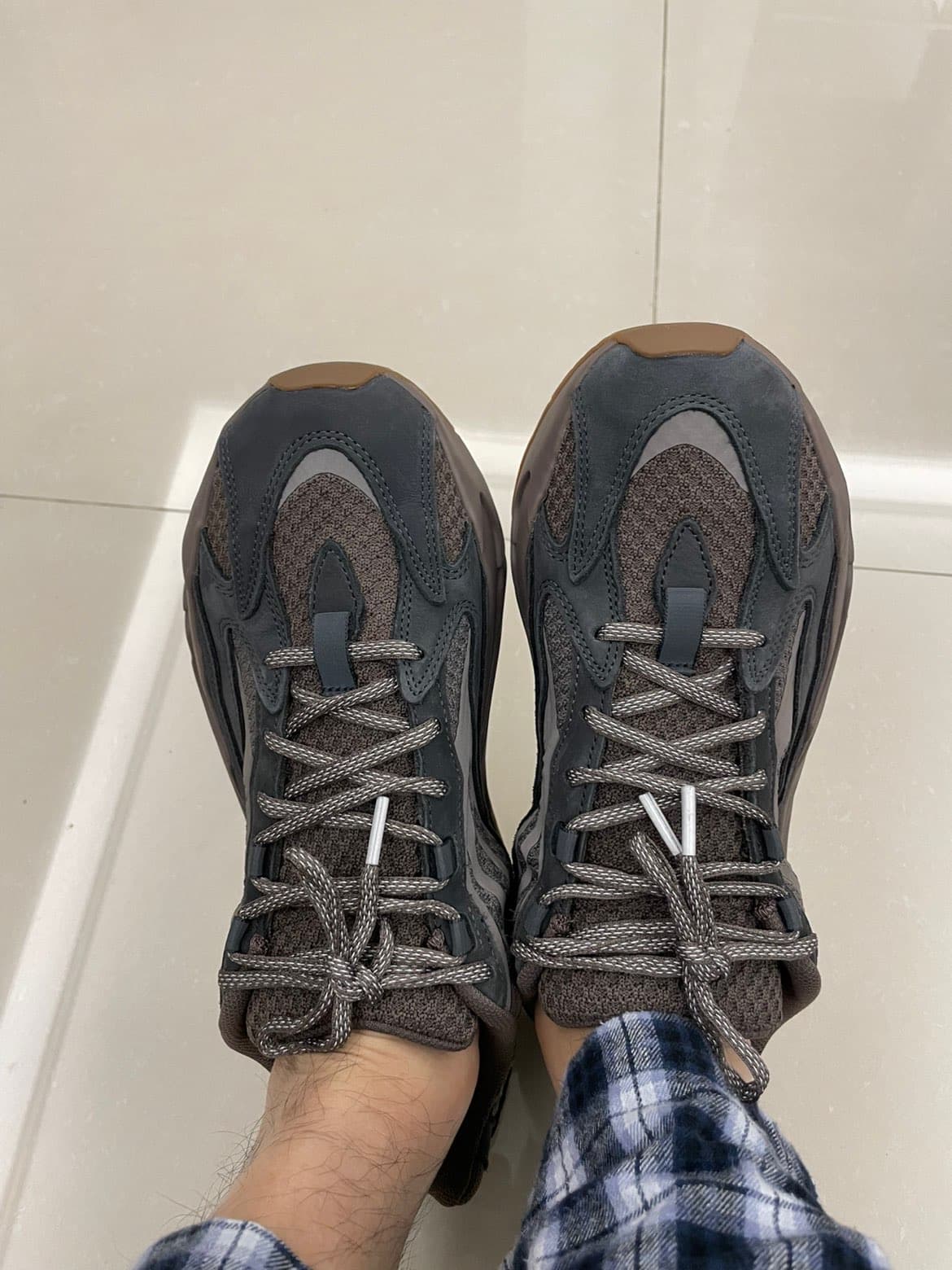 adidas originals Yeezy boost 700 V2 Mauve - фото покупателя Слава