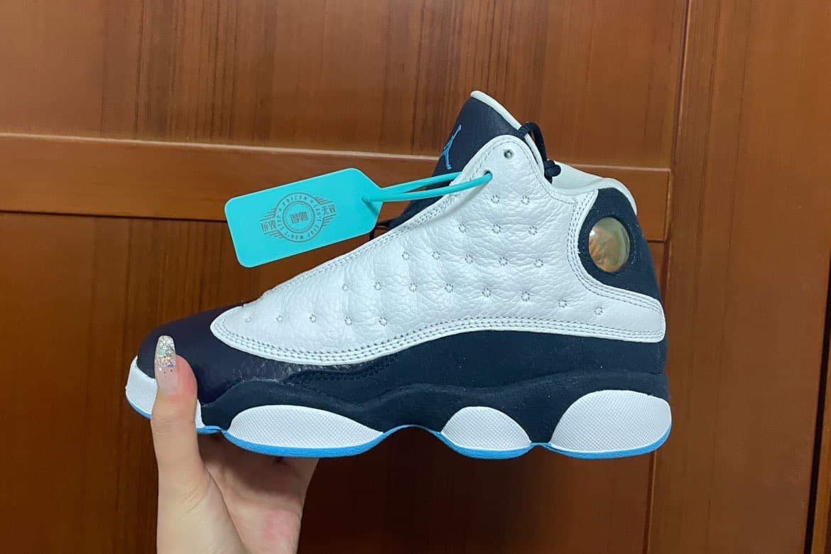 Jordan Air Jordan 13 Retro "Obsidian" - фото покупателя Олег