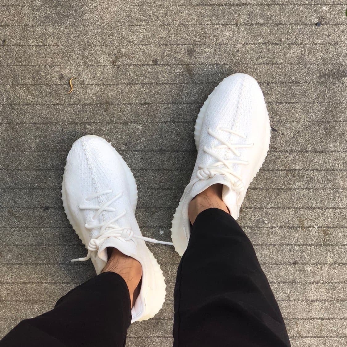 adidas originals Yeezy Boost 350 V2 "Triple White" - photo of buyer Валерий