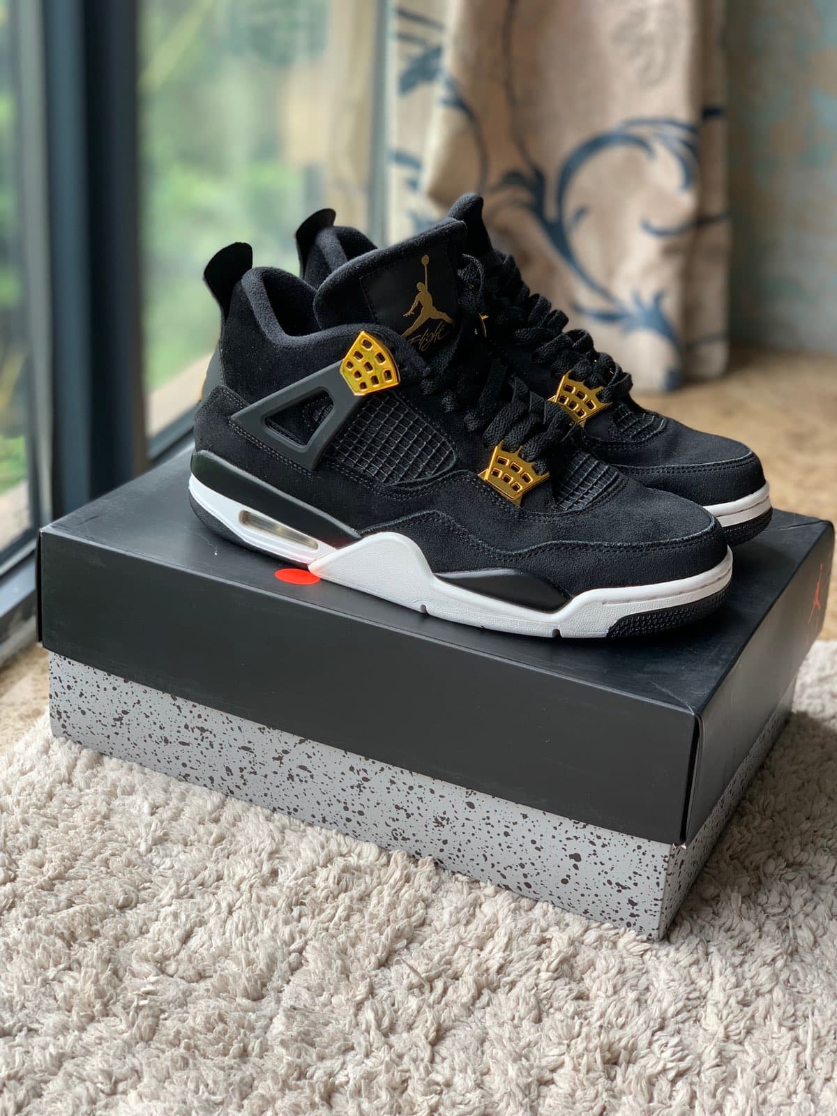 Jordan Air Jordan 4 retro royalty - photo of buyer Илья