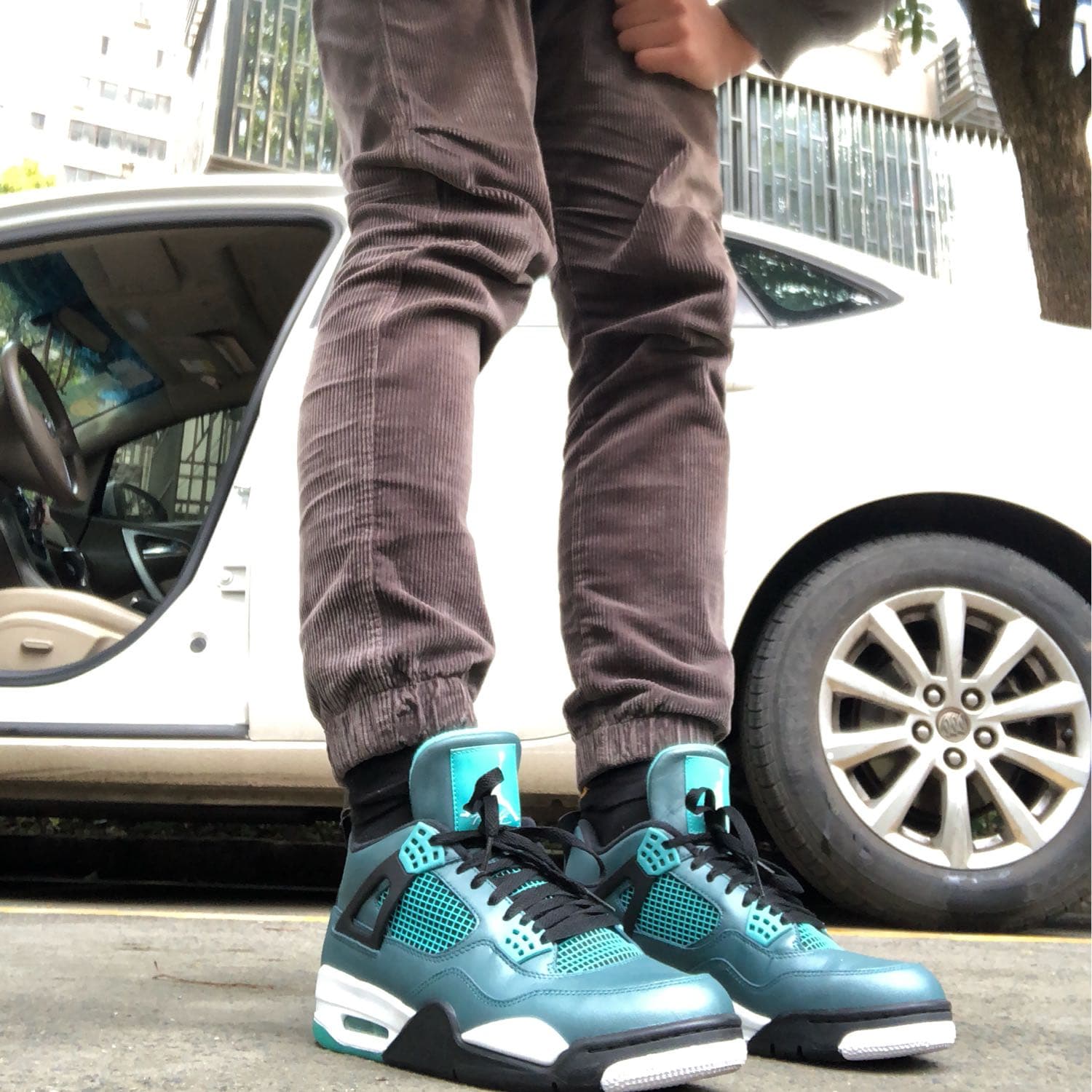 Jordan Air Jordan 4 Retro Teal - фото покупателя Дима