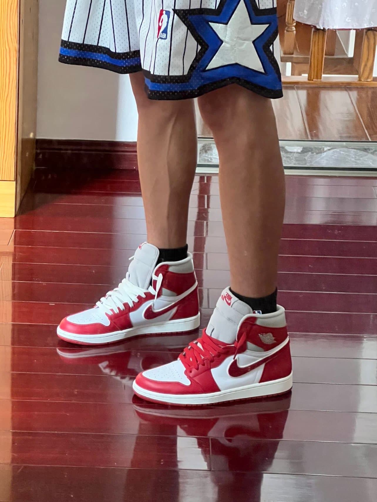 Jordan Air Jordan 1 retro high og "newstalgia chenille" - photo of buyer Евгений