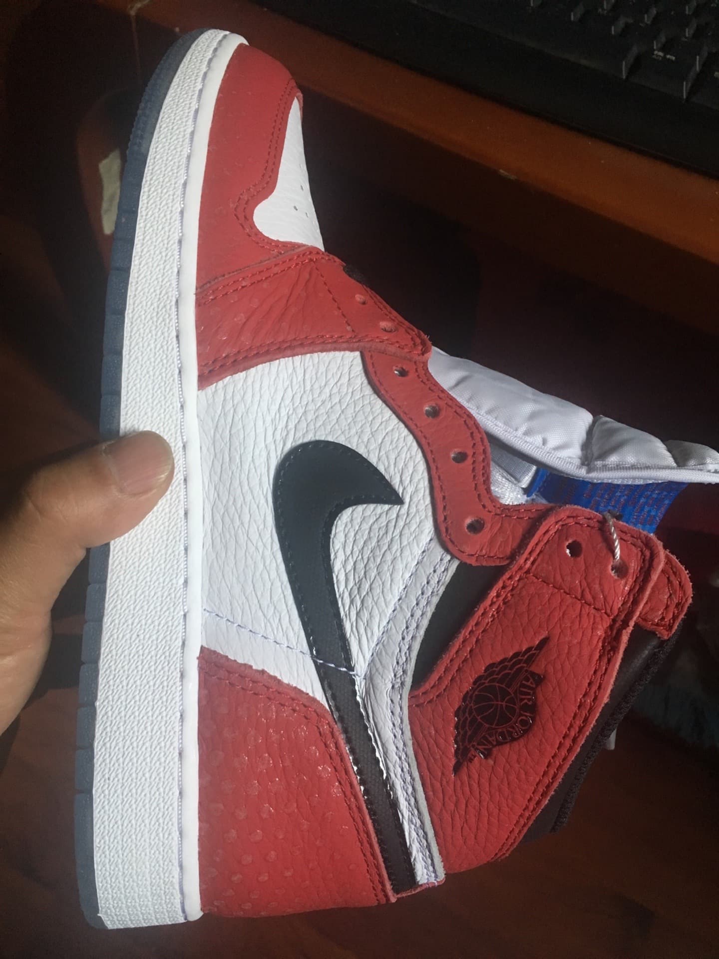 Jordan Air Jordan 1 Retro High GS Spider-Man Origin Story - фото покупателя Жанна
